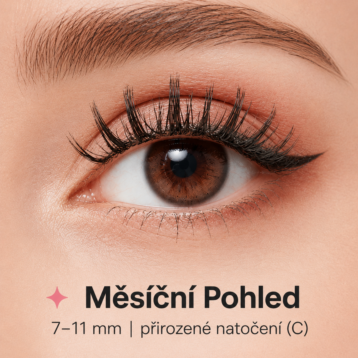 Měsíční pohled: řasy